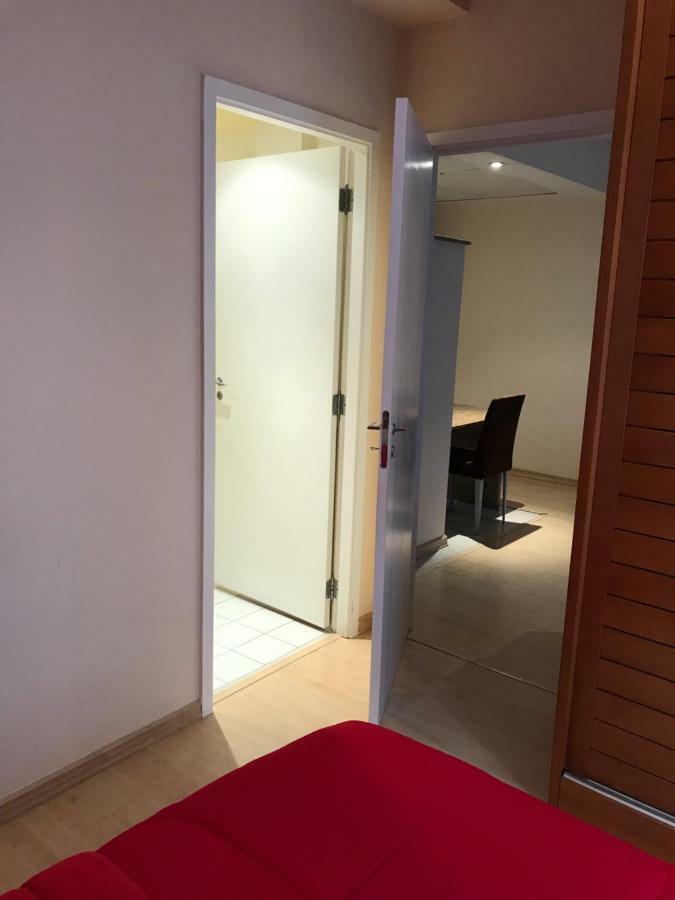 Residencial com serviços 45 metros decorado com sala, suíte e cozinha na quadra da praia de Copacabana Rio de Janeiro Extérieur photo